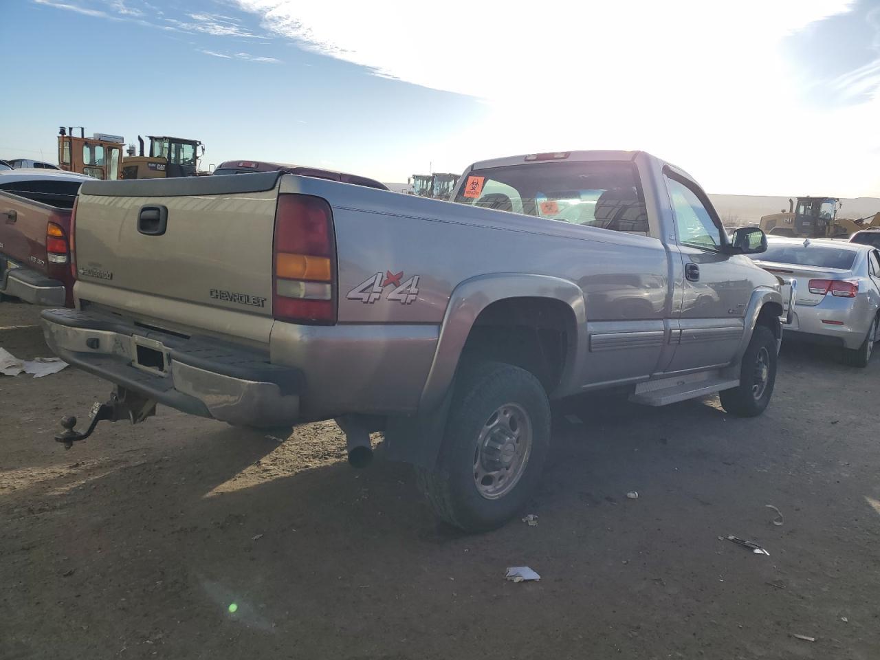 2002 Chevrolet Silverado K2500 Heavy Duty - Фото 3