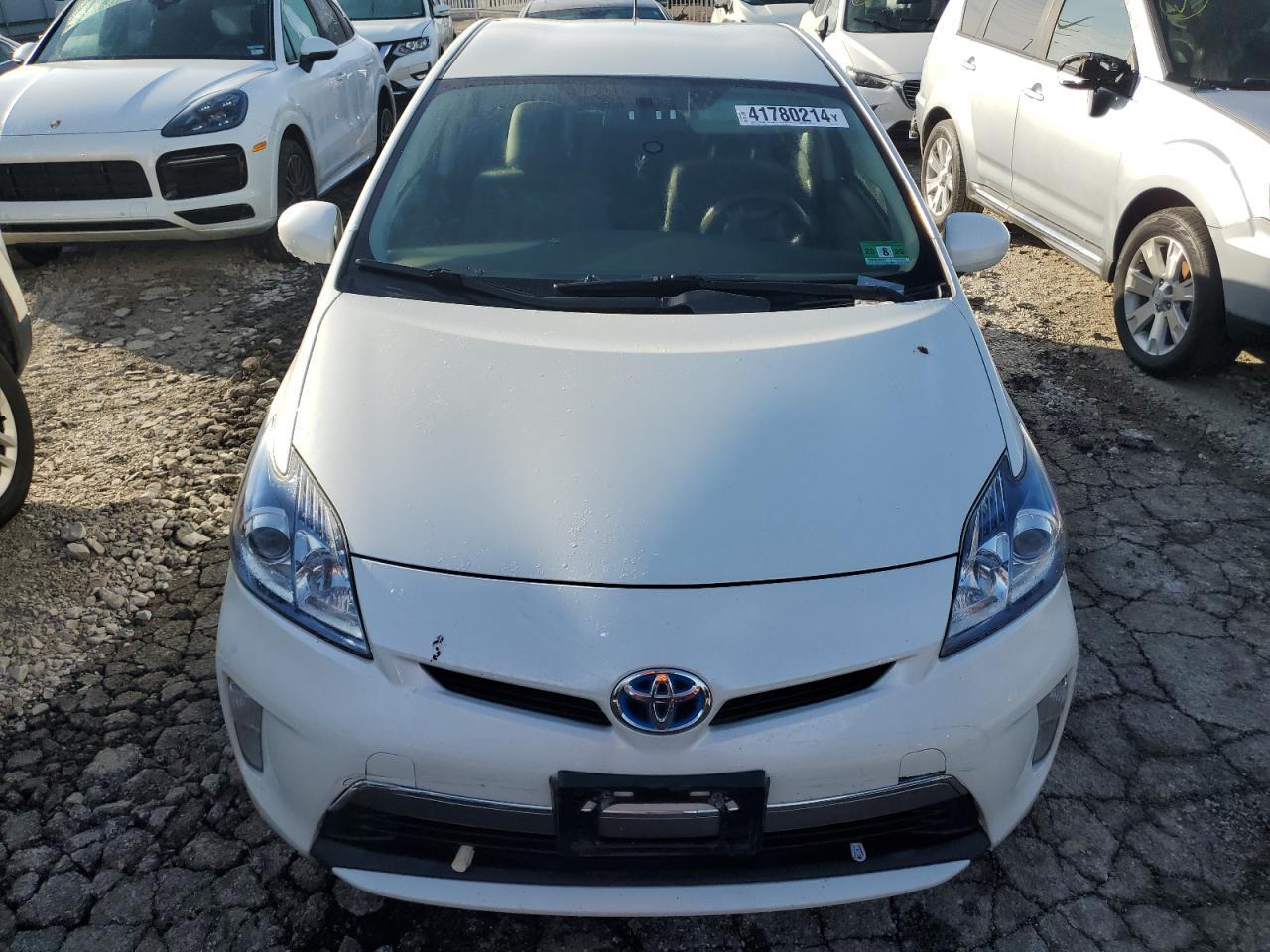 2012 Toyota Prius Plug-In - Image 5