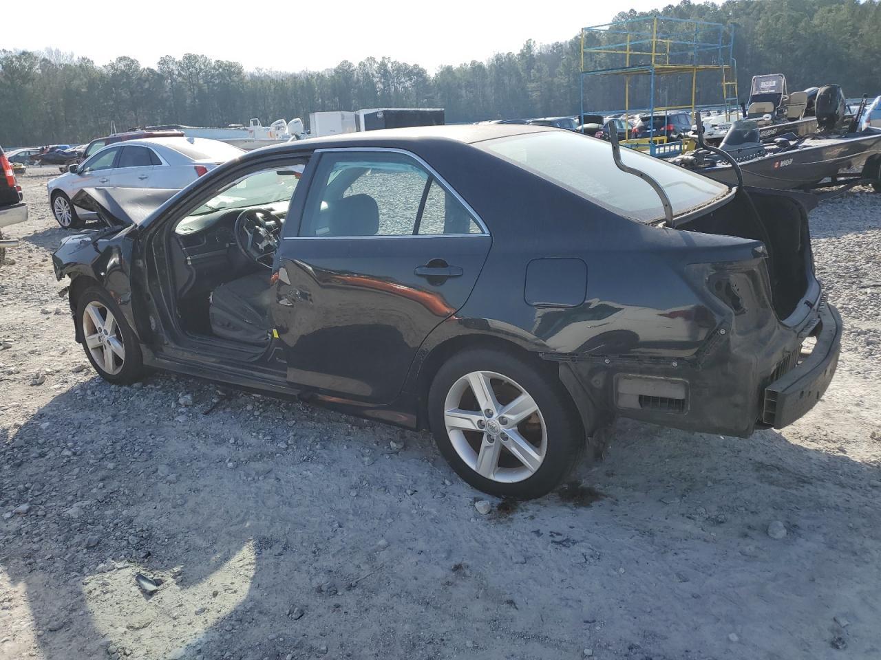 2013 Toyota Camry L - Image 2