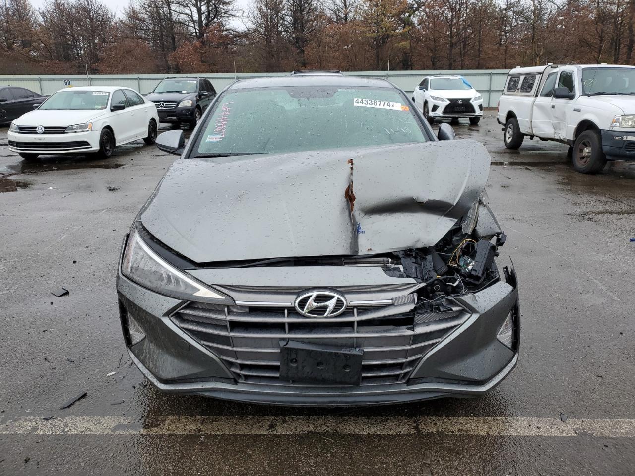 2019 Hyundai Elantra Se - Image 5