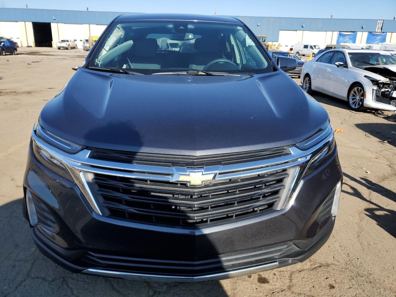 2022 Chevrolet Equinox Lt - Image 5