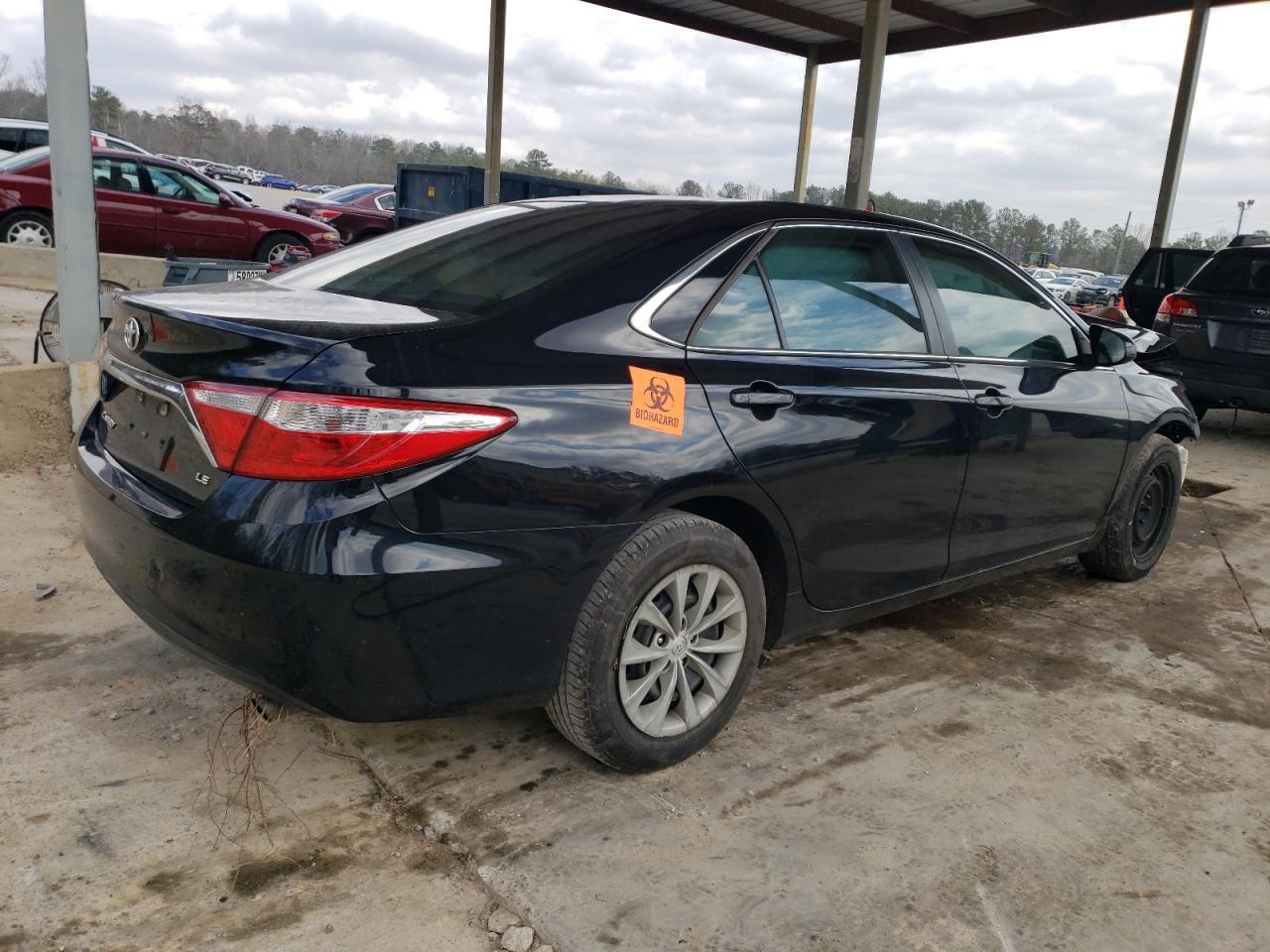2017 Toyota Camry Le - Фото 3