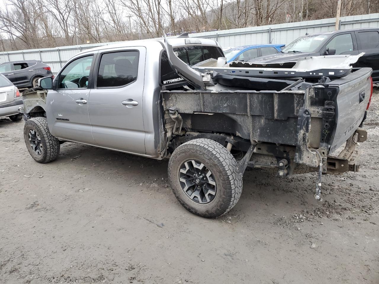 2019 Toyota Tacoma Double Cab - Фото 2