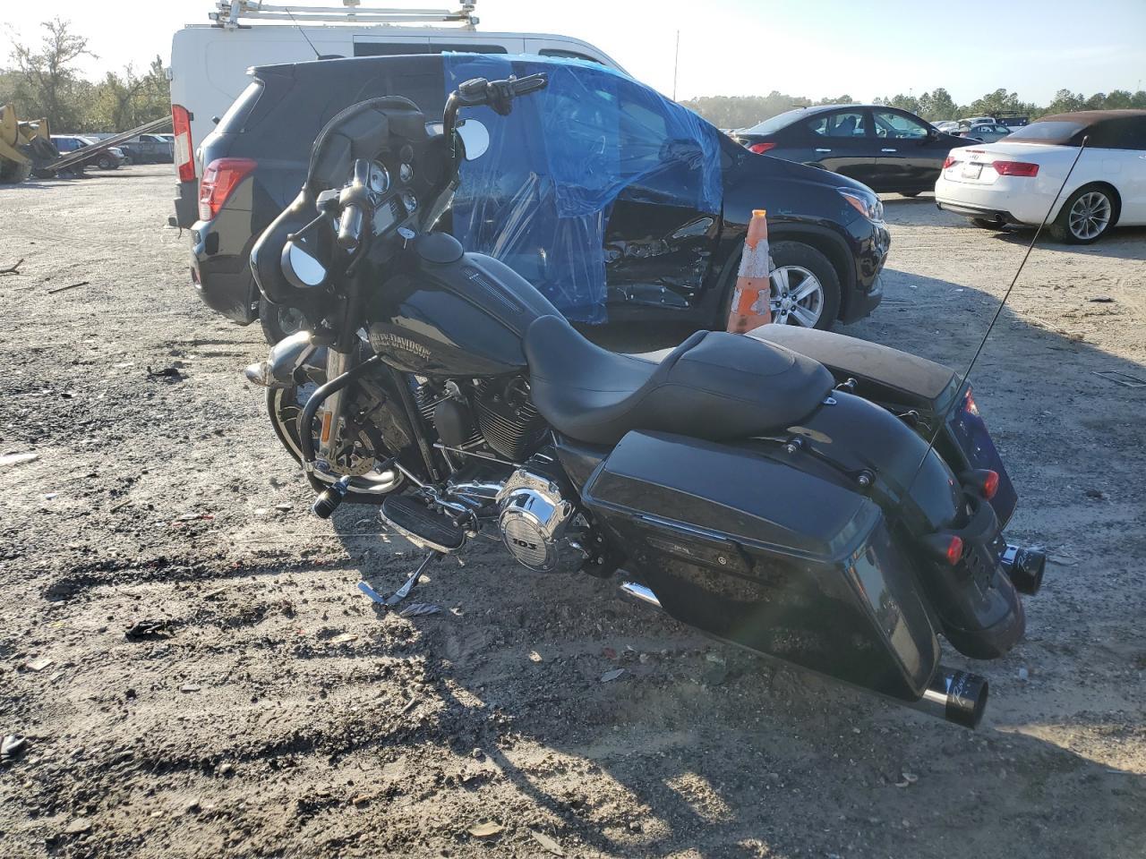 2013 Harley-Davidson Flhx Street Glide - Image 3