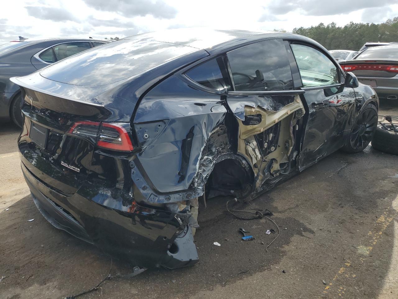 2020 Tesla Model Y - Фото 3