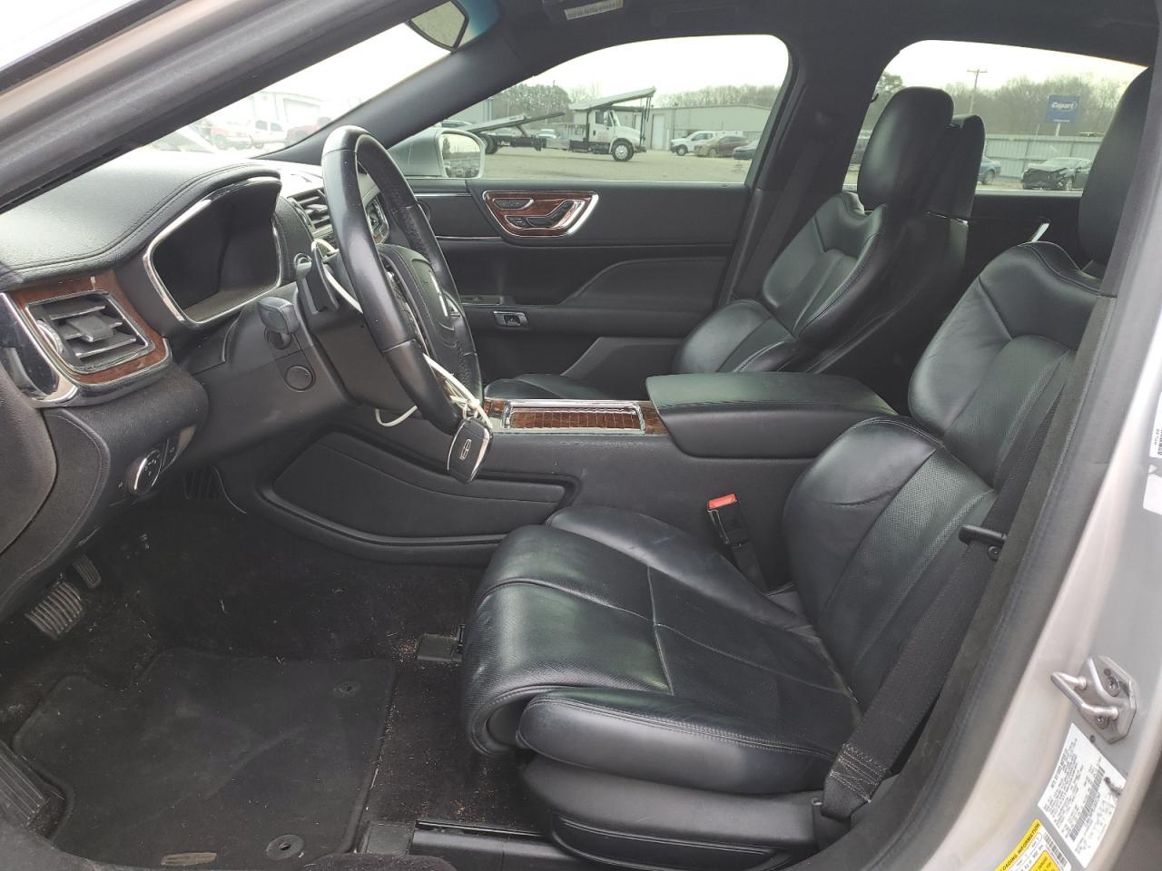 2018 Lincoln Continental Reserve - Фото 7