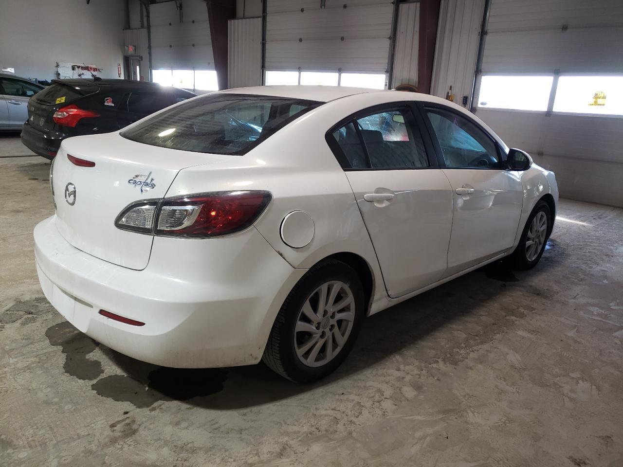 2012 Mazda 3 I - Image 3