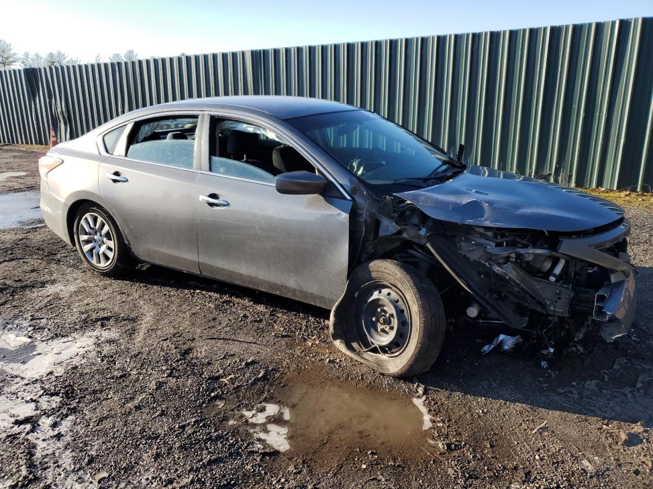 2015 Nissan Altima 2.5 - Image 4