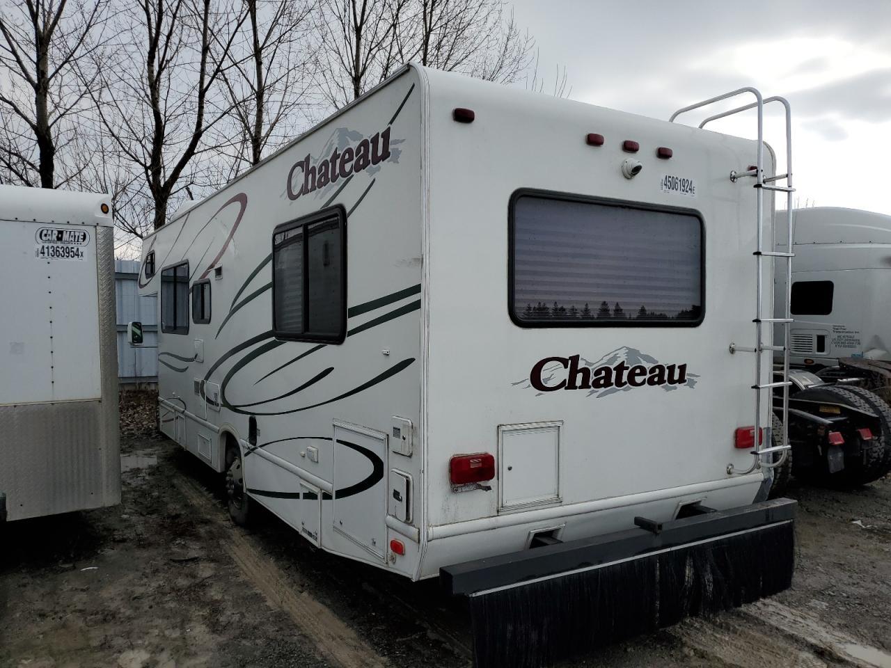 2003 Ford Econoline E450 Super Duty Cutaway Van - Image 3