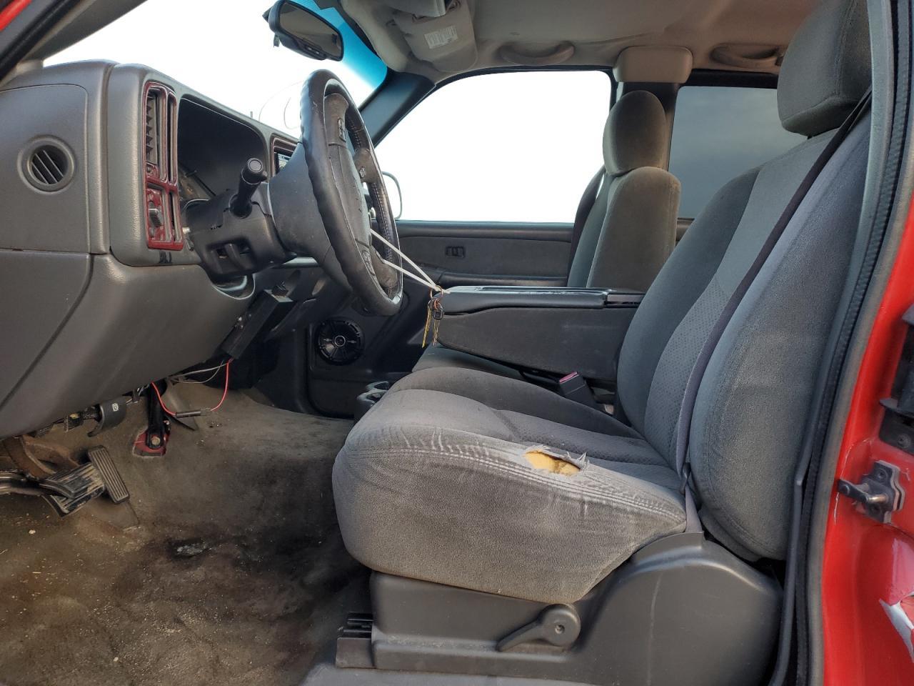 2004 GMC New Sierra C1500 - Фото 7