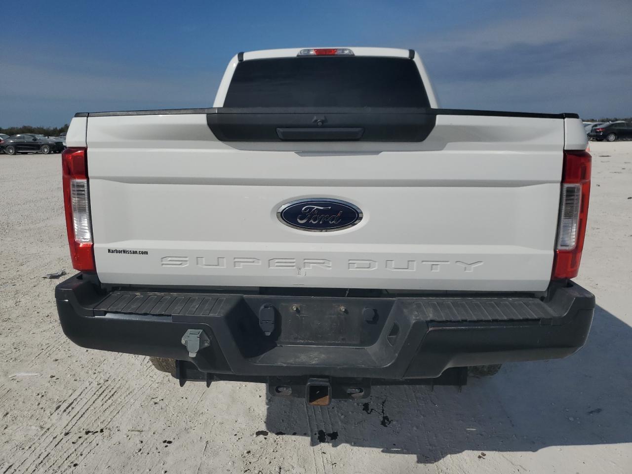 2019 Ford F250 Super Duty - Фото 6