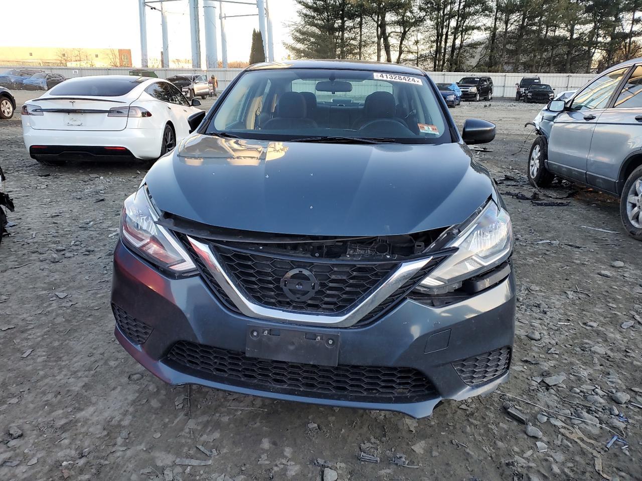 2017 Nissan Sentra S - Image 5