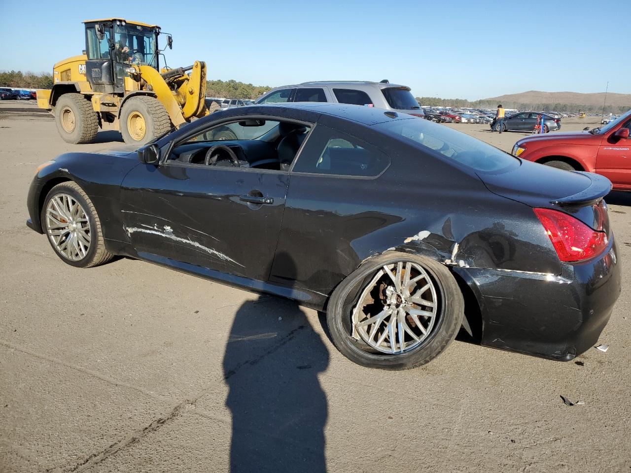 2010 Infiniti G37 - Image 2