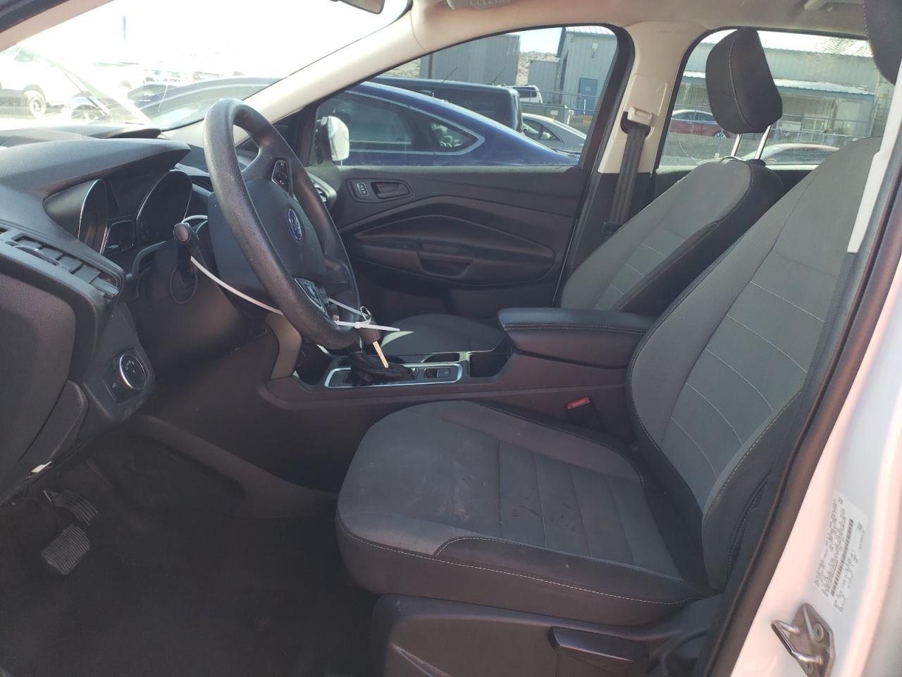 2019 Ford Escape S - Фото 7