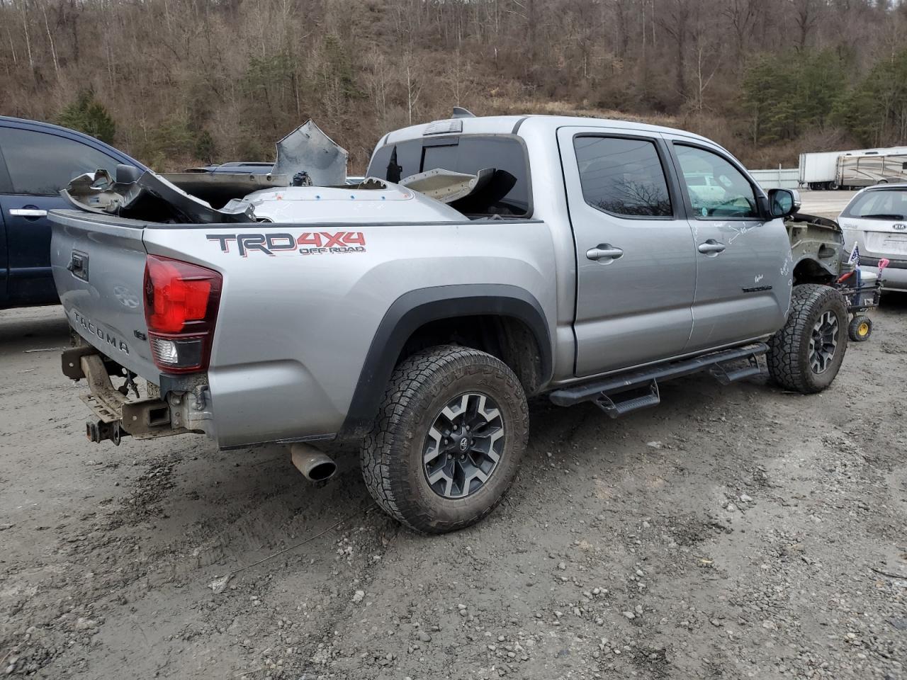 2019 Toyota Tacoma Double Cab - Фото 3
