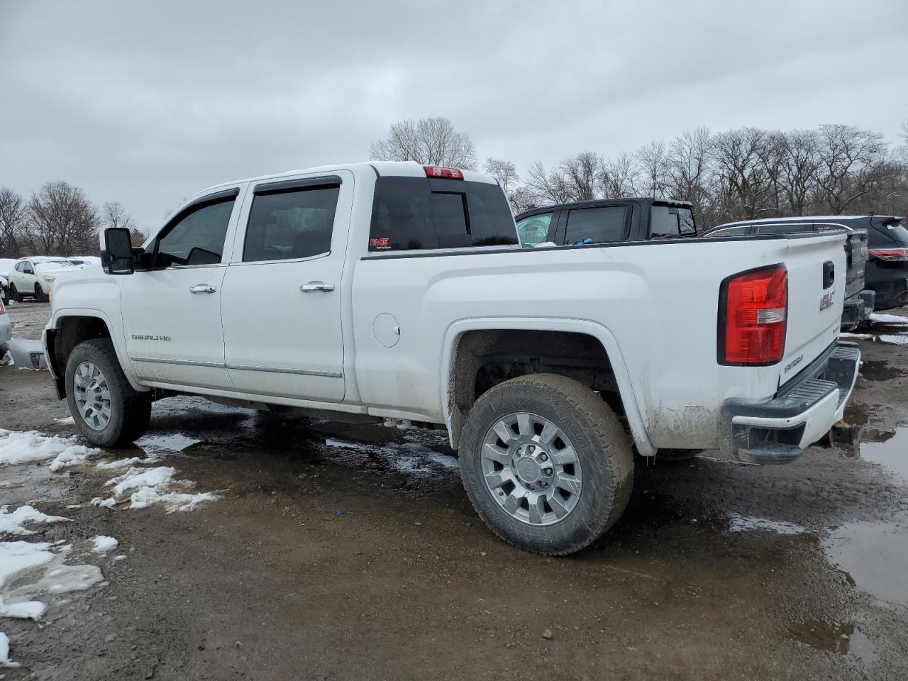 2015 GMC Sierra K2500 Denali - Фото 2
