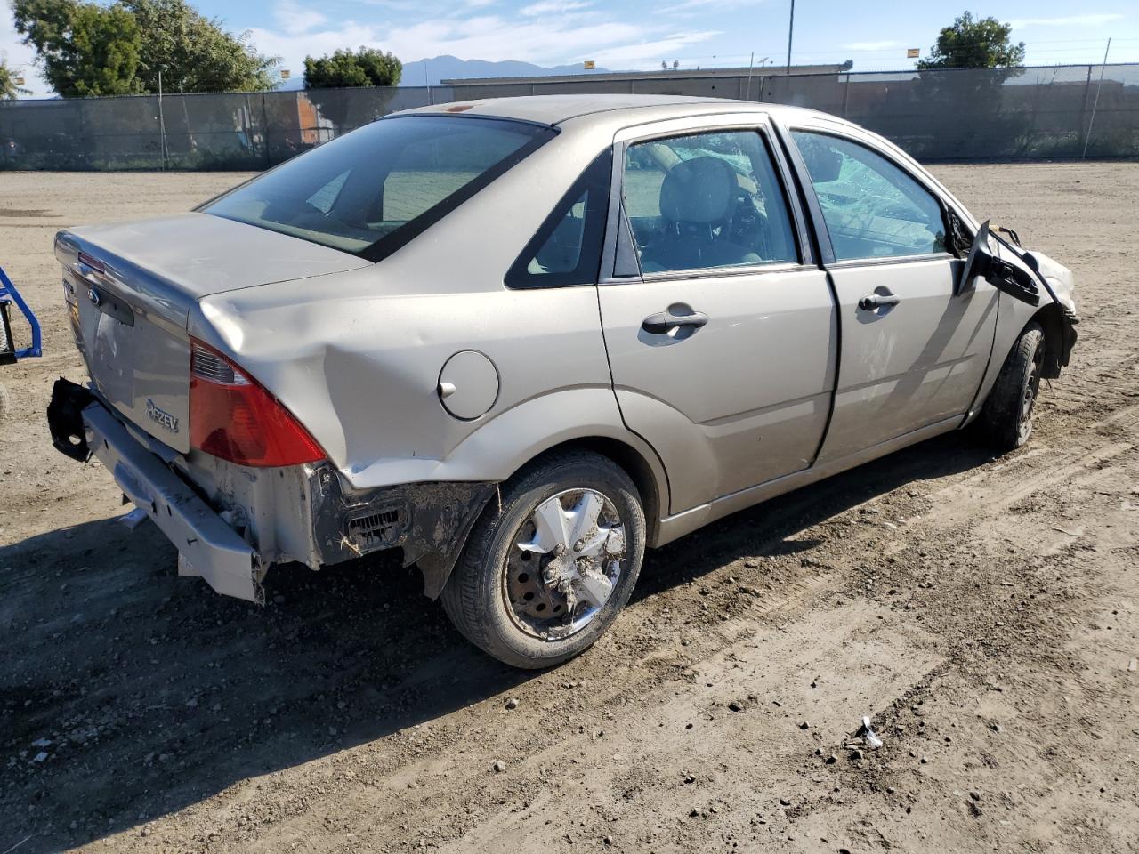 2007 Ford Focus Zx4 - Image 3