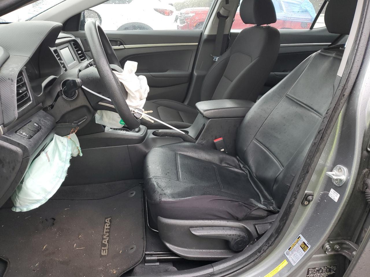 2019 Hyundai Elantra Se - Image 7