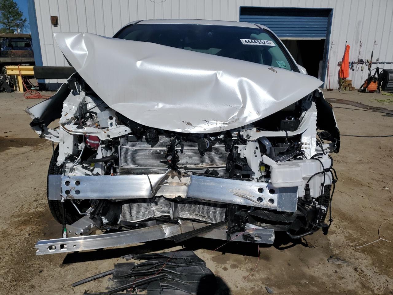 2024 Toyota Sienna Xle - Фото 5