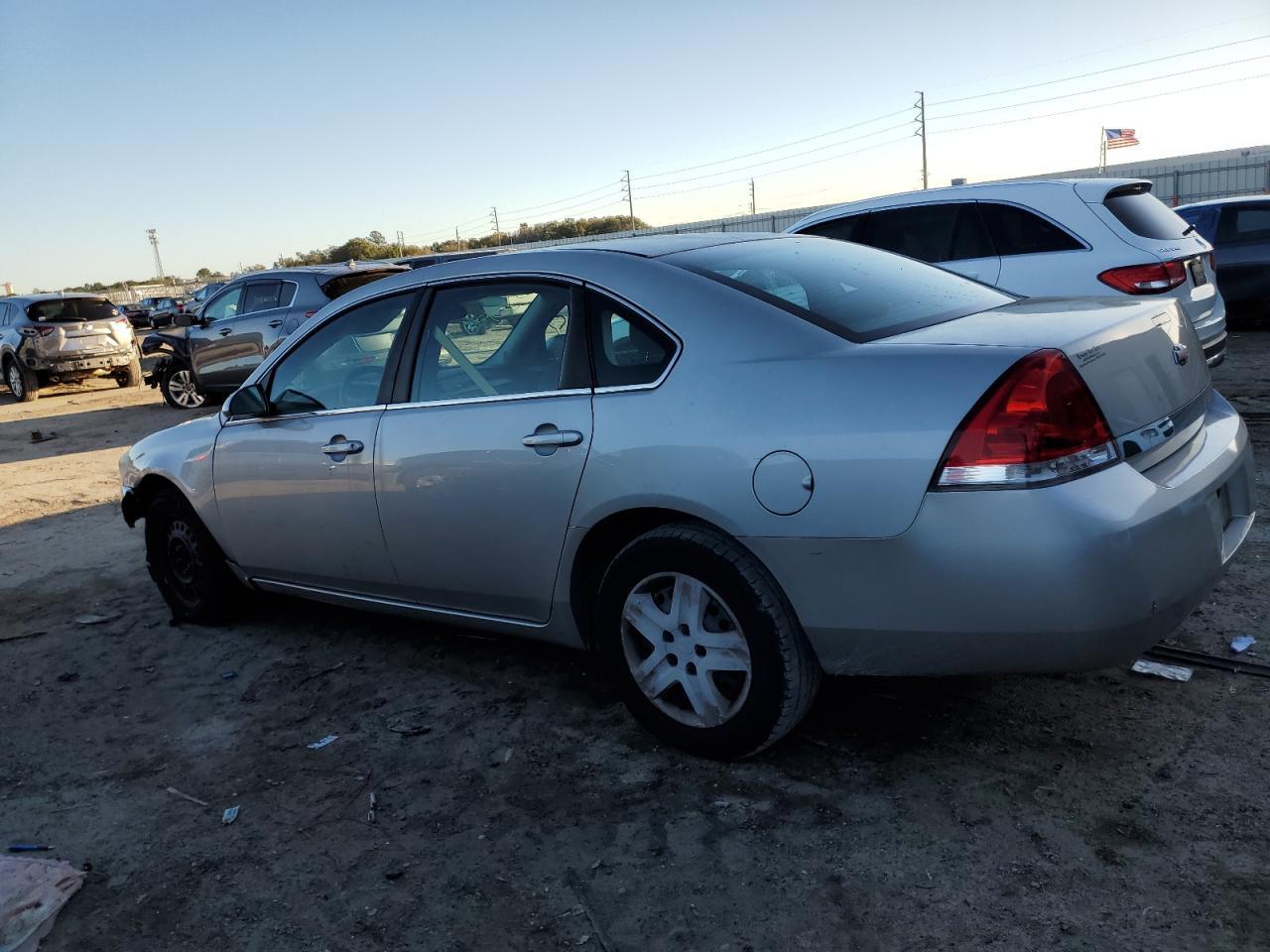 2008 Chevrolet Impala Ls - Фото 2