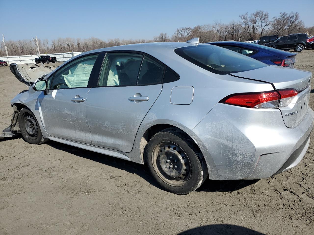 2021 Toyota Corolla Le - Image 2