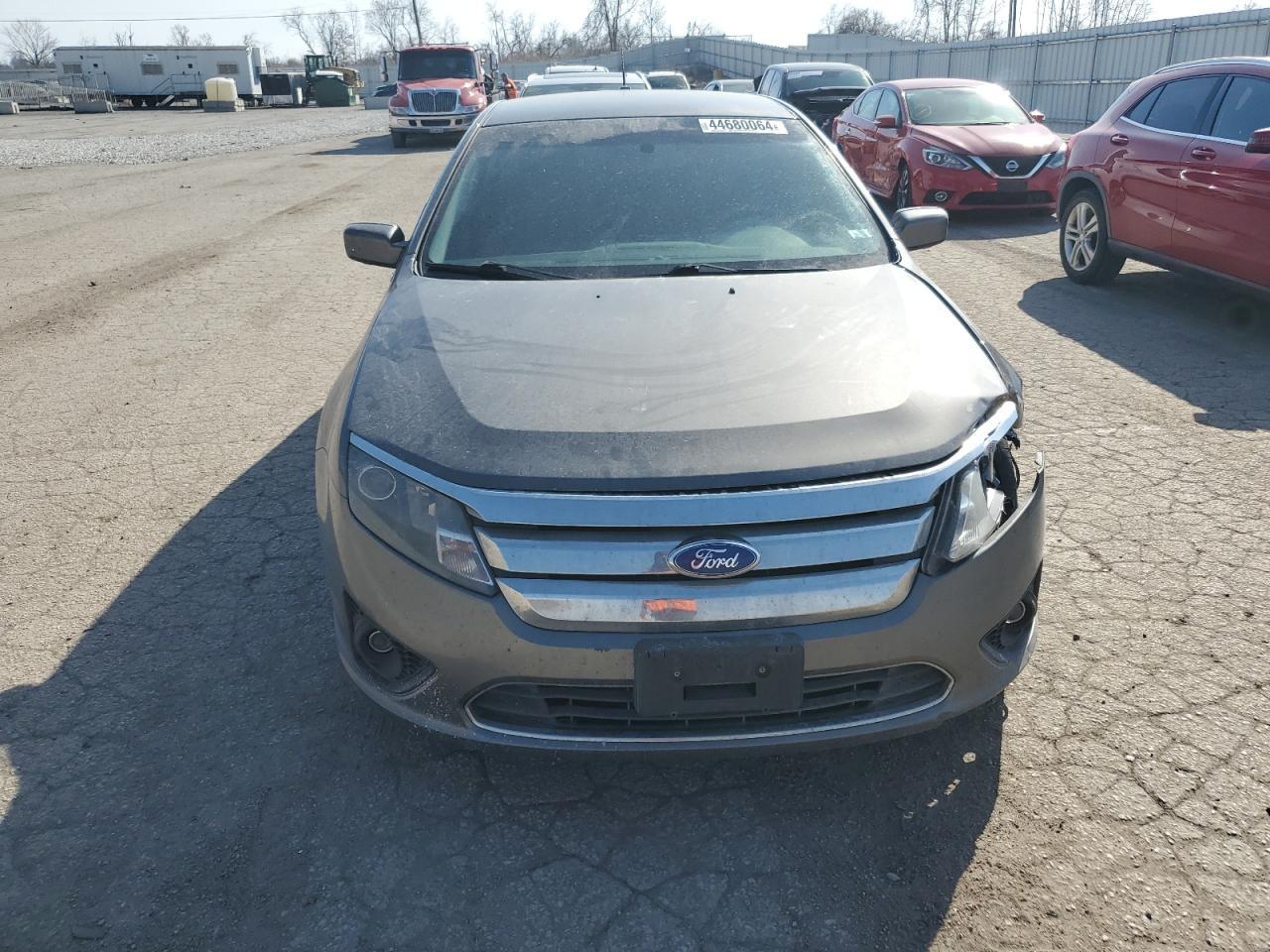 2011 Ford Fusion Se - Фото 5