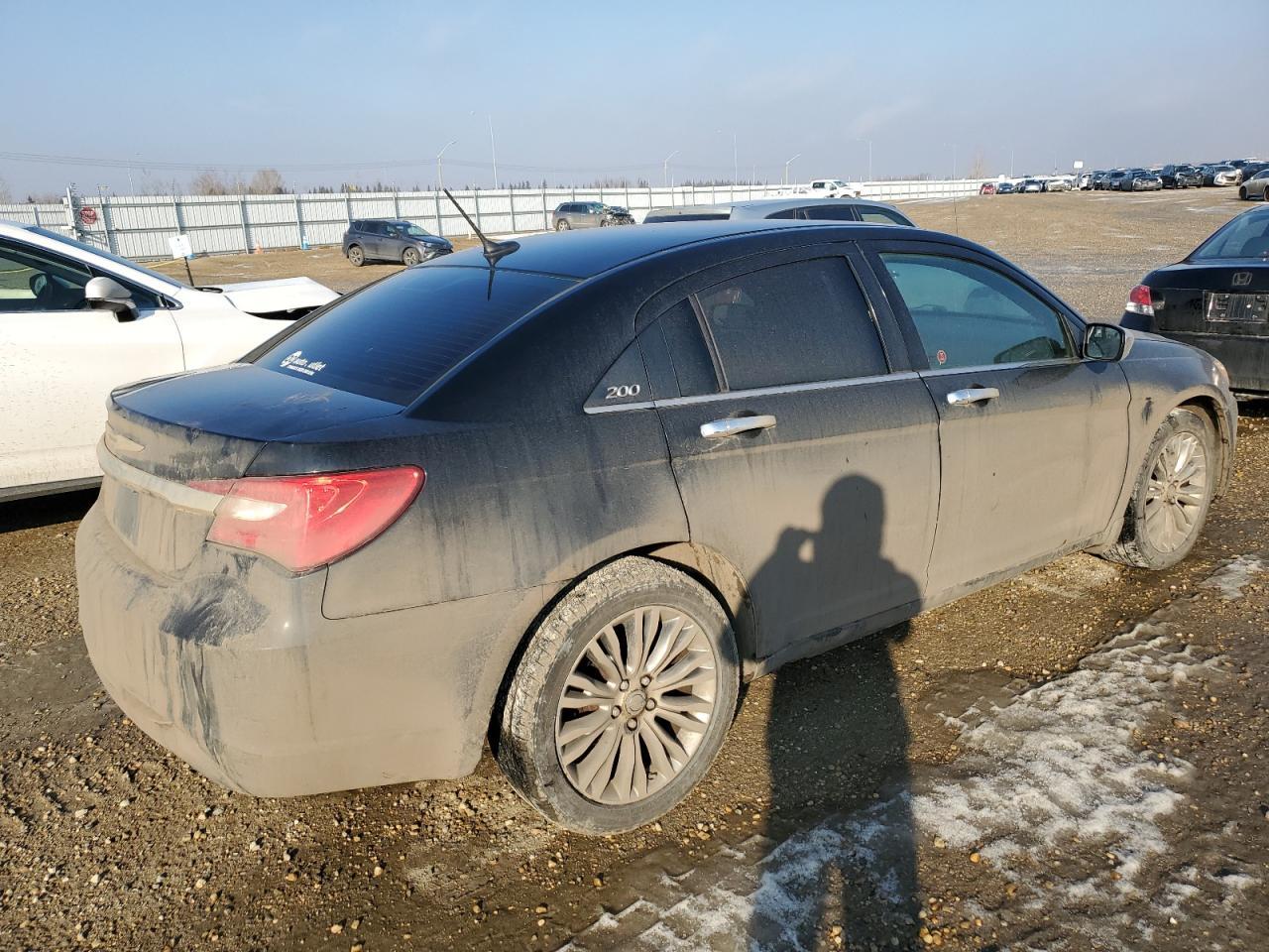 2014 Chrysler 200 Limited - Image 3