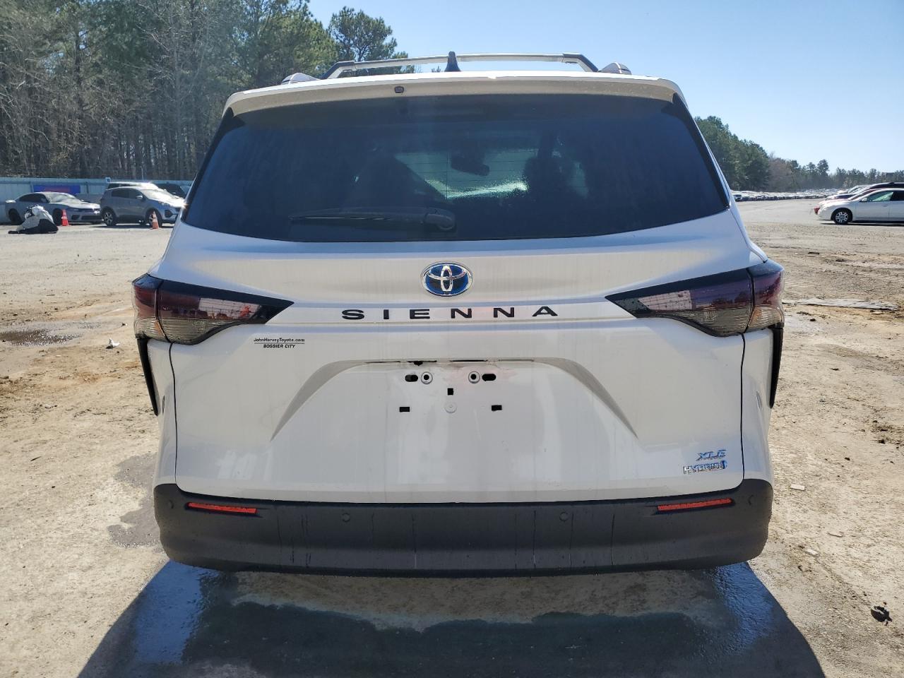 2024 Toyota Sienna Xle - Фото 6
