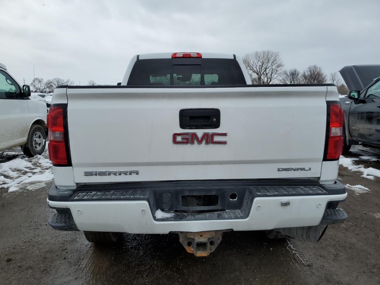 2015 GMC Sierra K2500 Denali - Фото 6