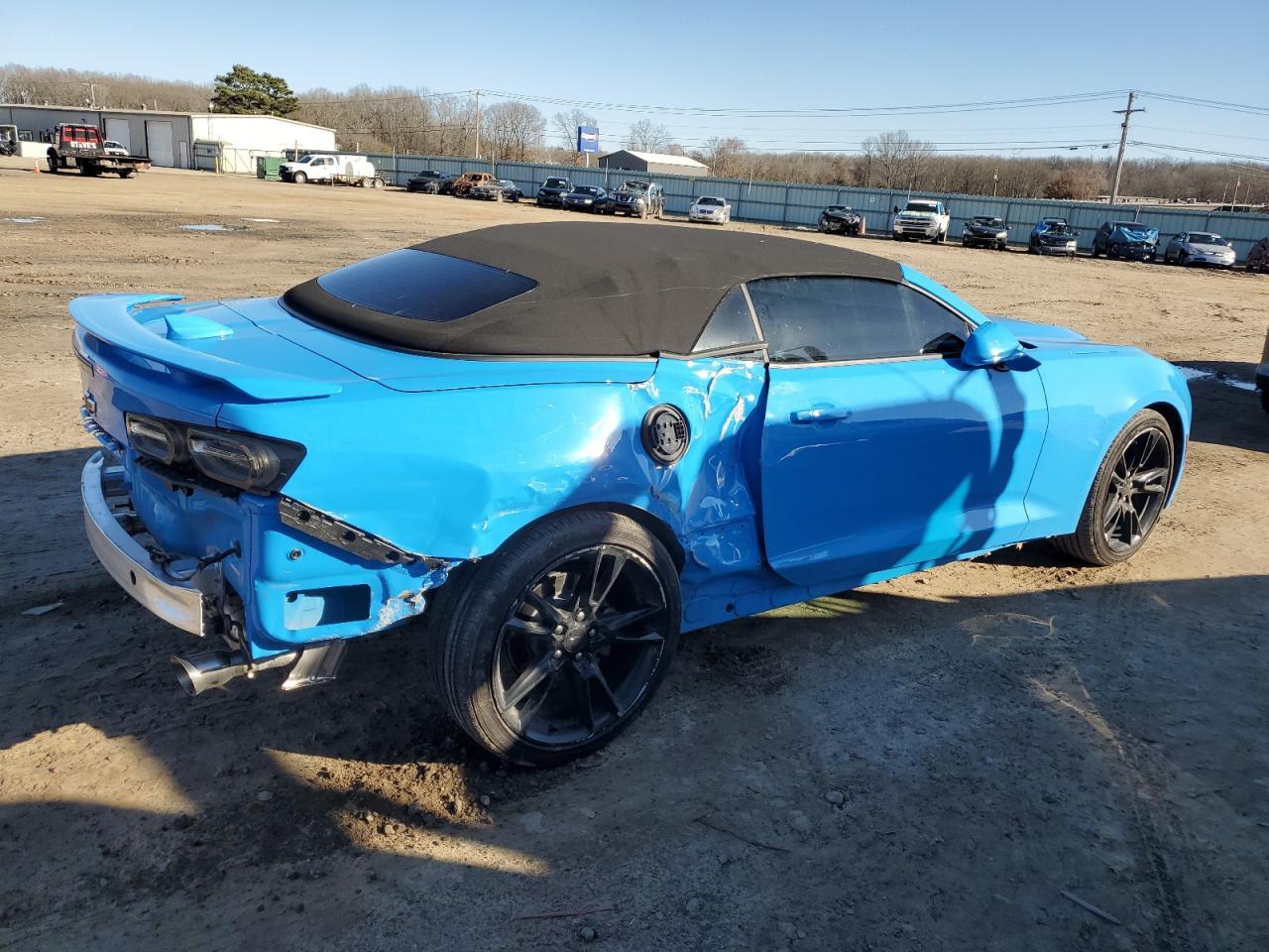 2022 Chevrolet Camaro Ls - Фото 3
