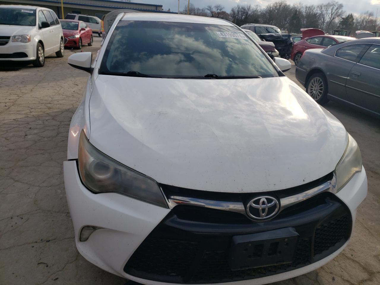 2015 Toyota Camry Se - Image 5