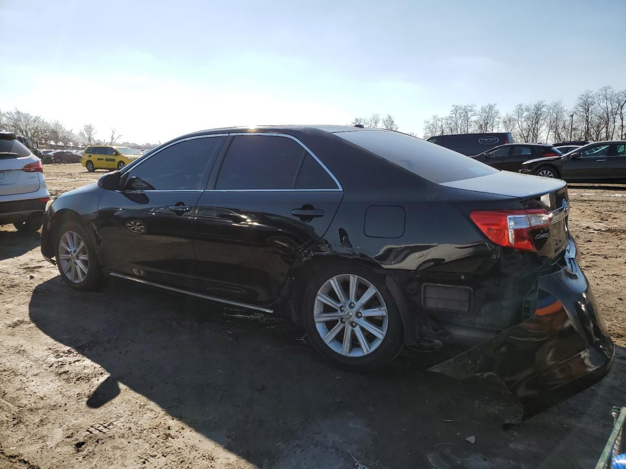 2013 Toyota Camry Se - Image 2
