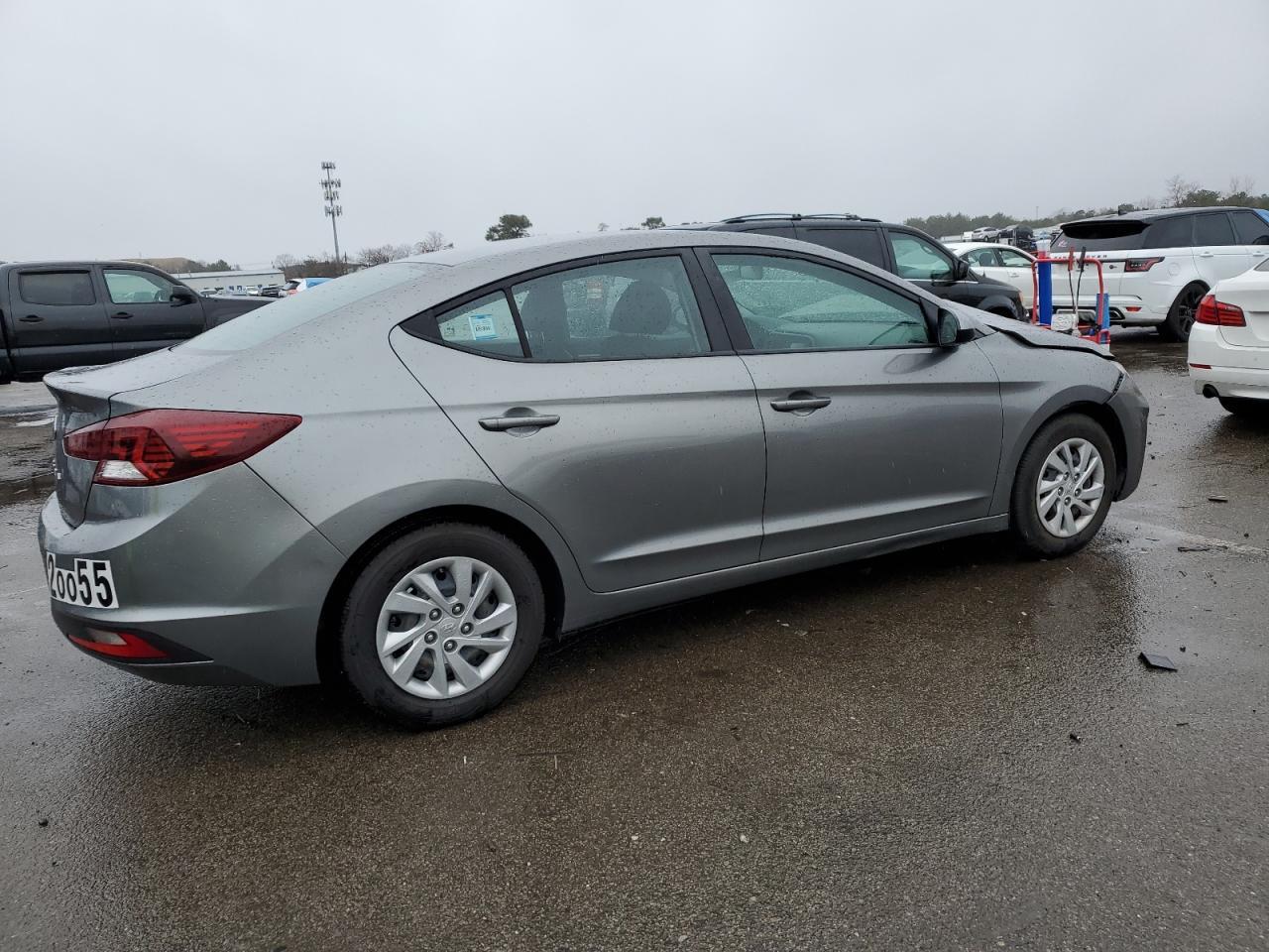 2019 Hyundai Elantra Se - Image 3