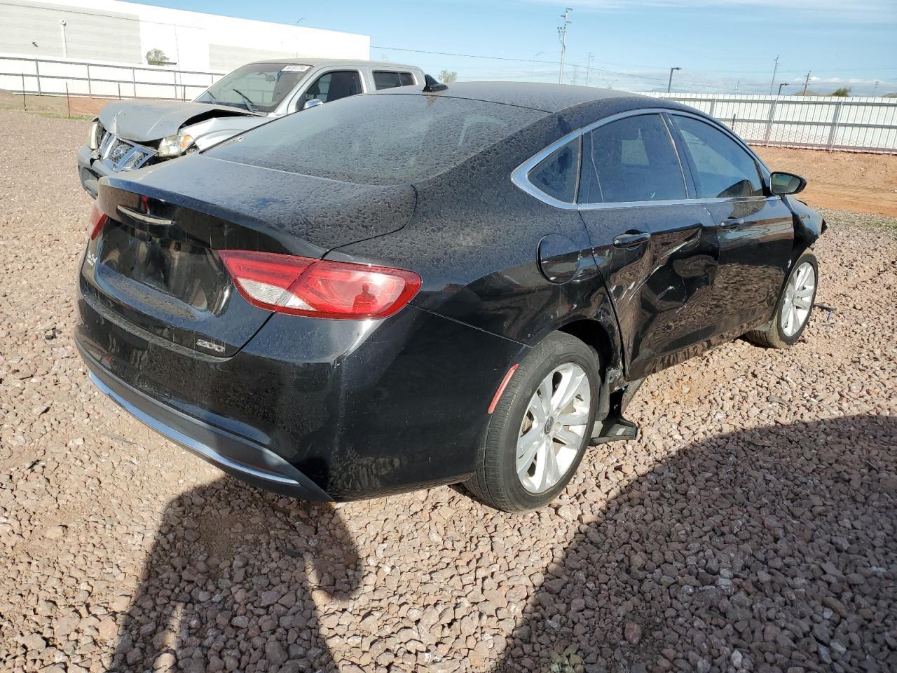 2016 Chrysler 200 Limited - Фото 3