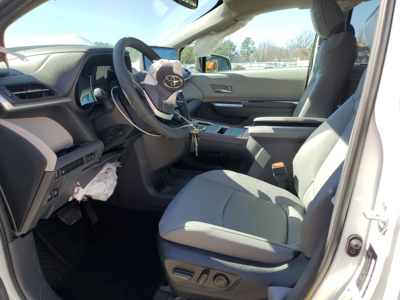 2024 Toyota Sienna Xle - Фото 7