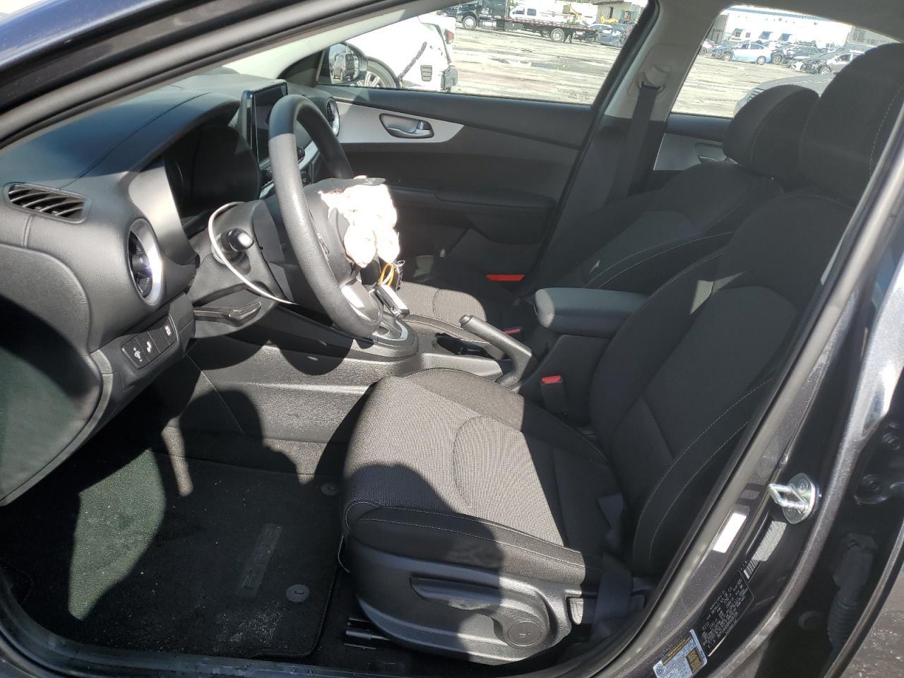 2023 Kia Forte Lx - Image 7