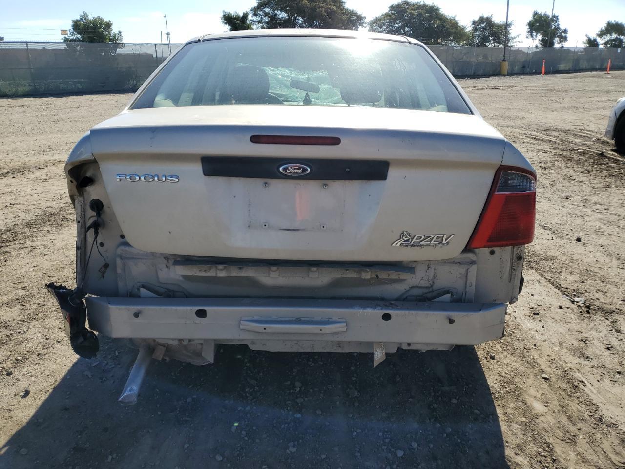2007 Ford Focus Zx4 - Image 6