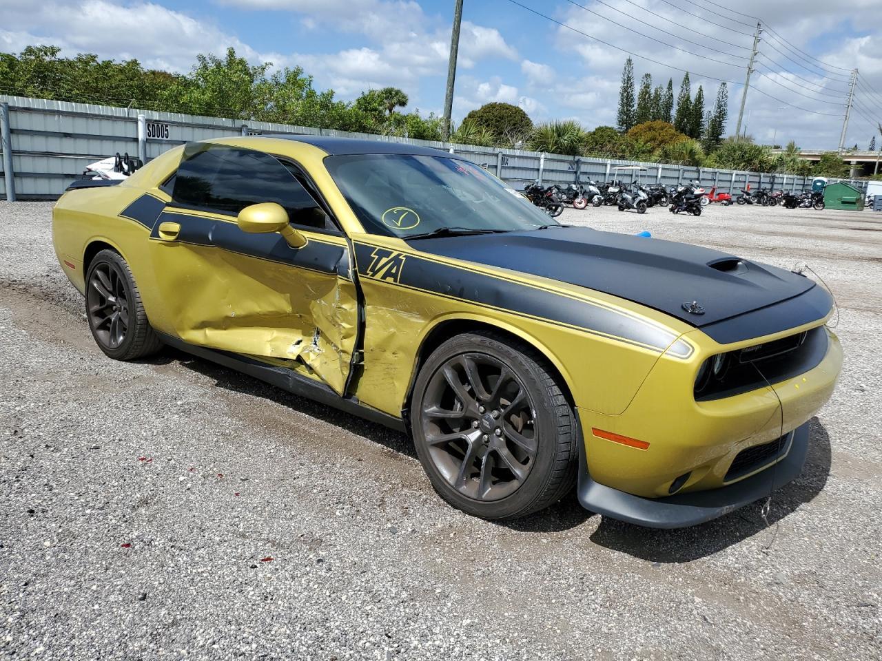 2021 Dodge Challenger R/T - Фото 4