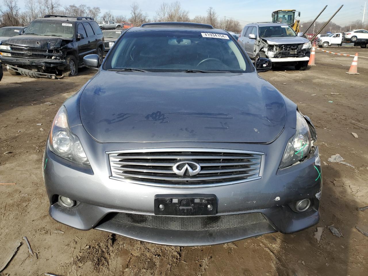 2015 Infiniti Q60 Journey - Image 5