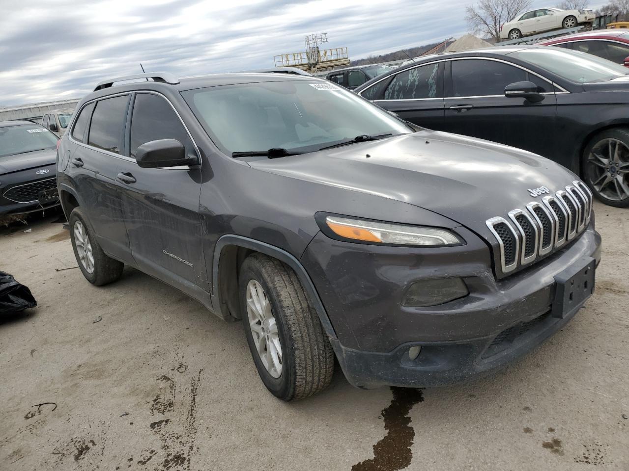 2015 Jeep Cherokee Latitude - Image 4