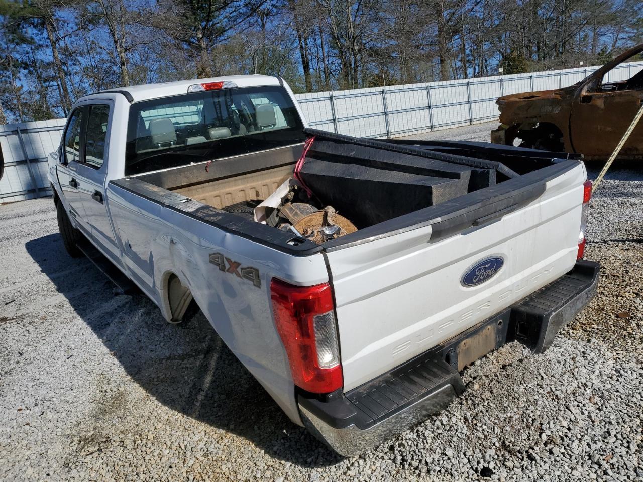 2018 Ford F250 Super Duty - Фото 2