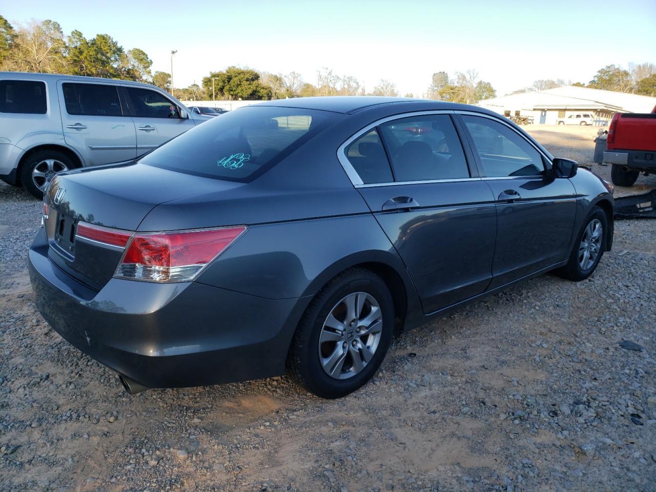 2011 Honda Accord Lxp - Image 3