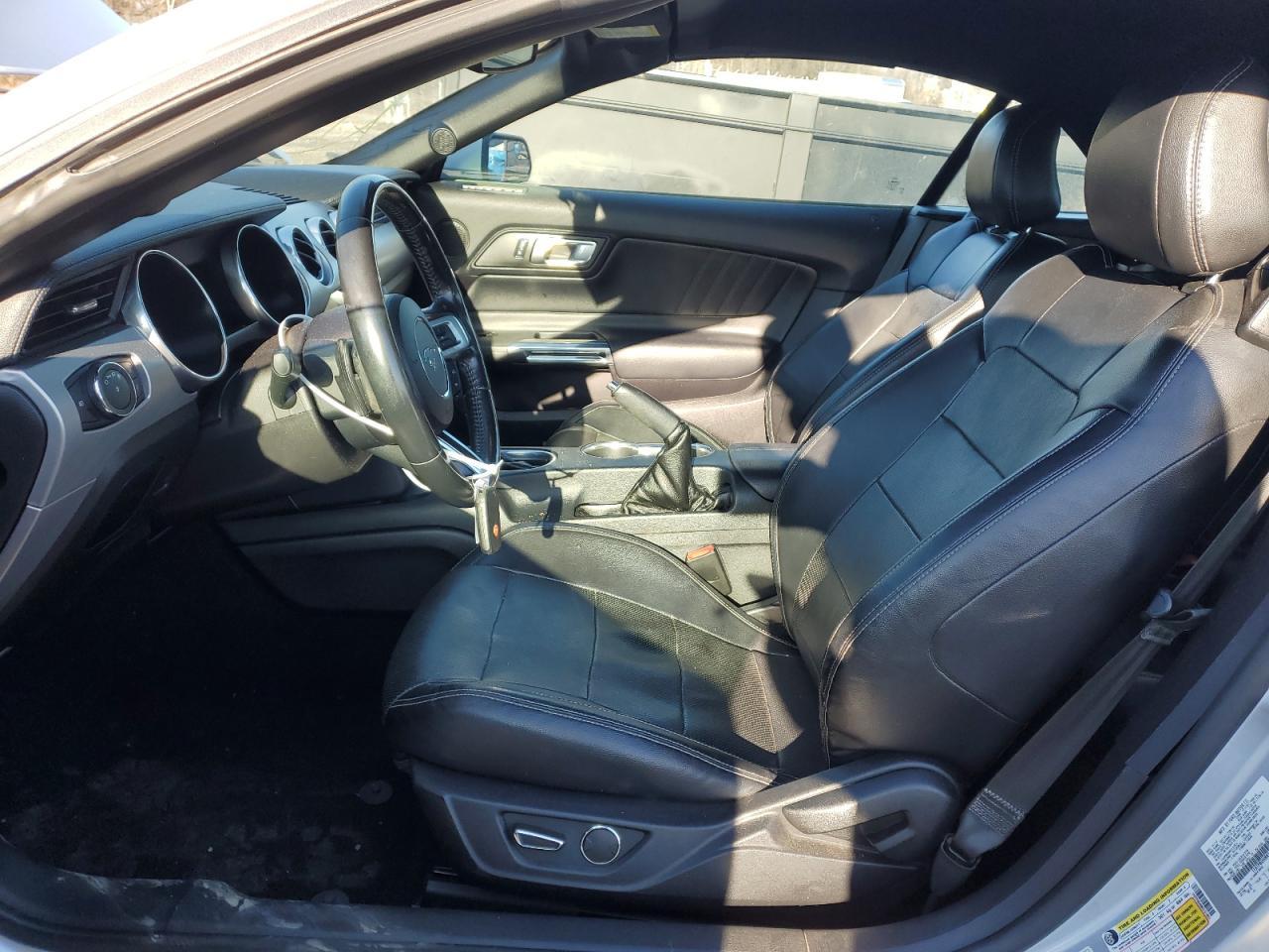 2019 Ford Mustang - Фото 7