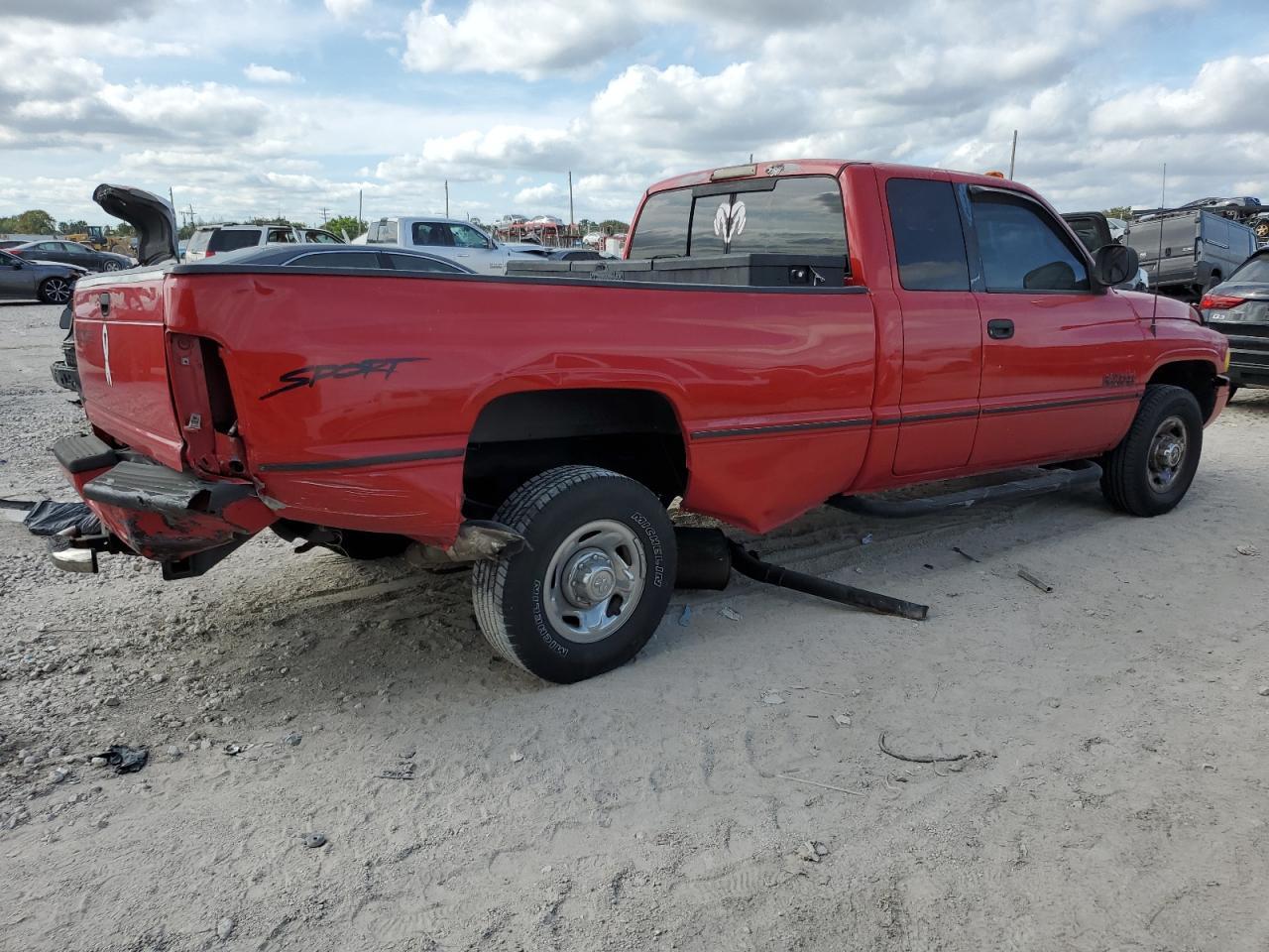 1998 Dodge Ram 2500 - Image 3