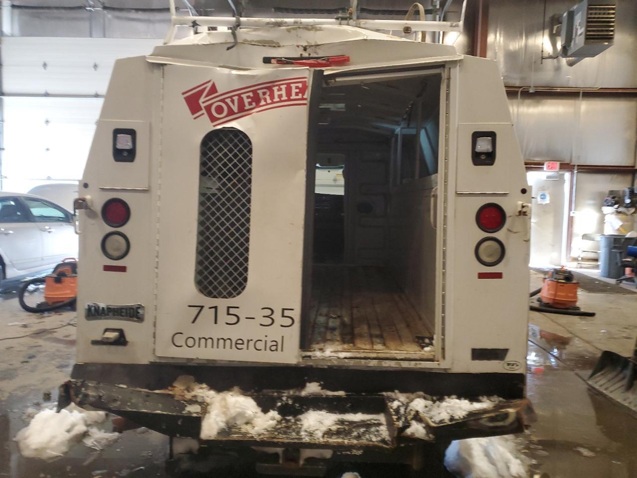 2017 Chevrolet Express G3500 - Фото 6