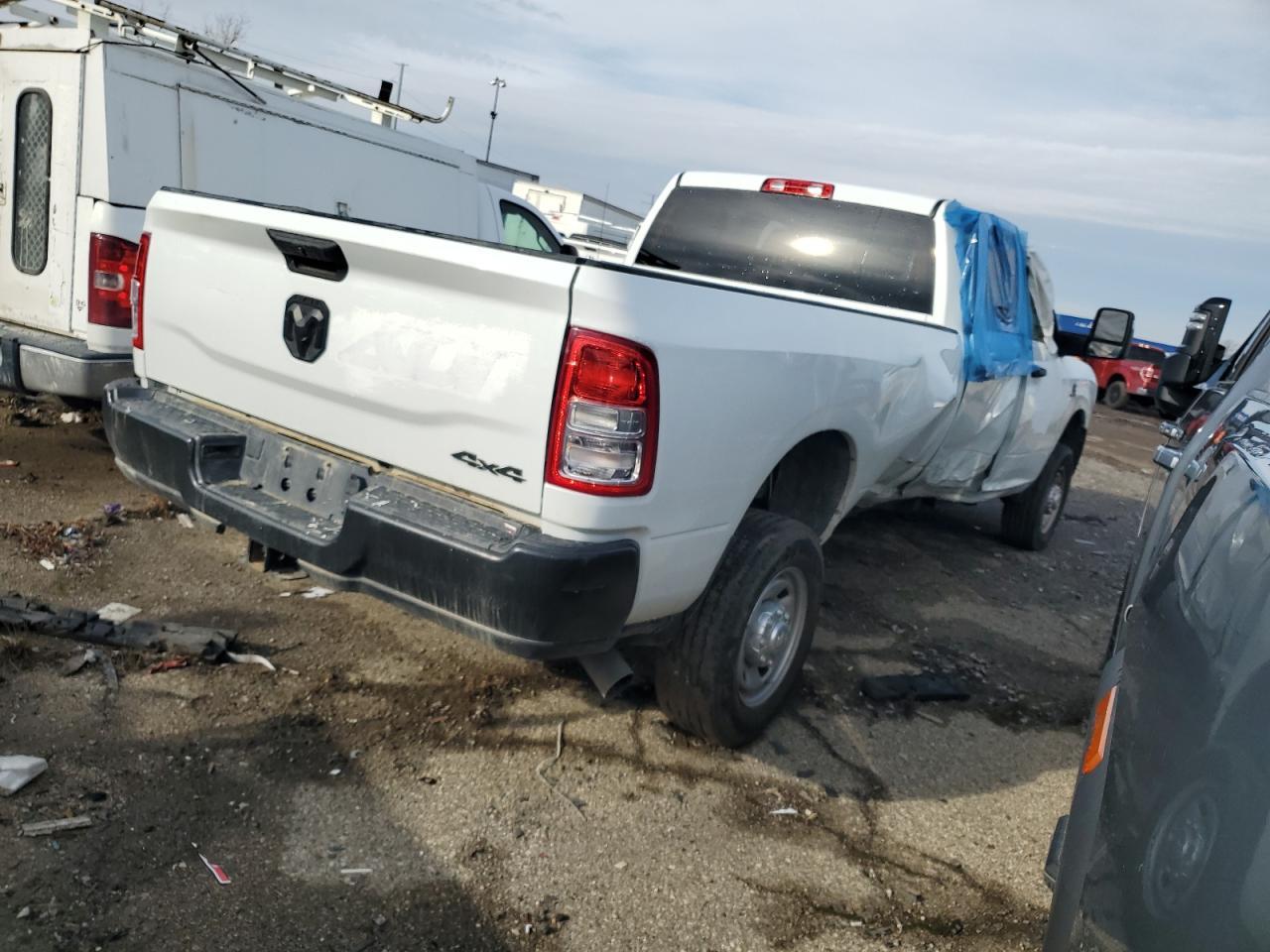 2023 Ram 2500 Tradesman - Фото 3