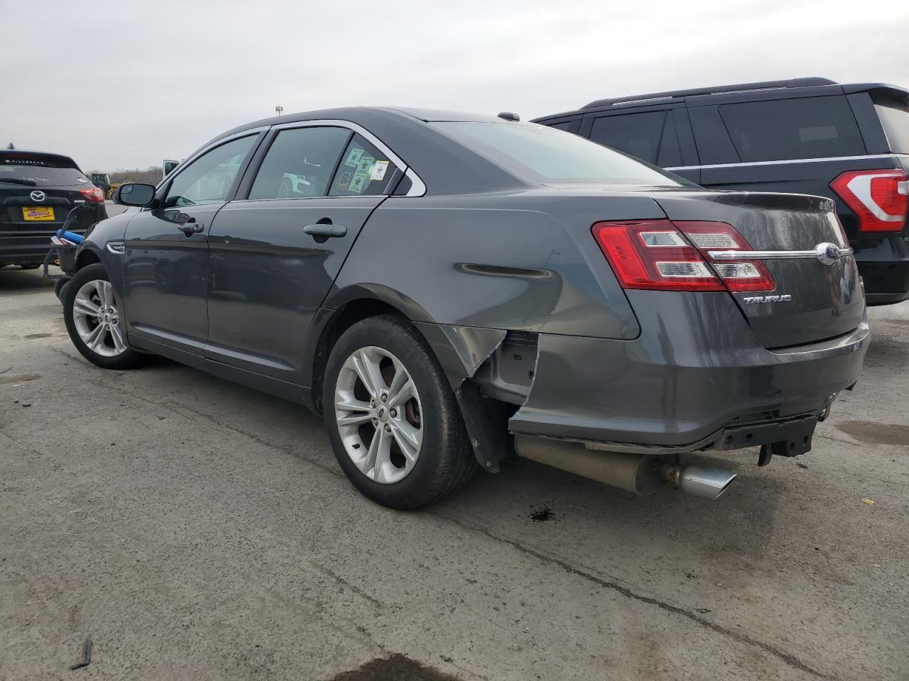 2018 Ford Taurus Sel - Image 2