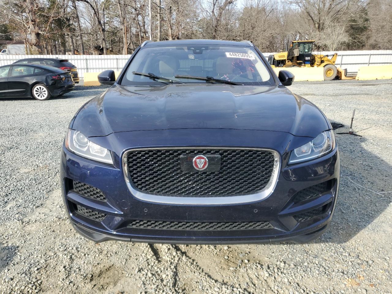 2019 Jaguar F-Pace Premium - Image 5
