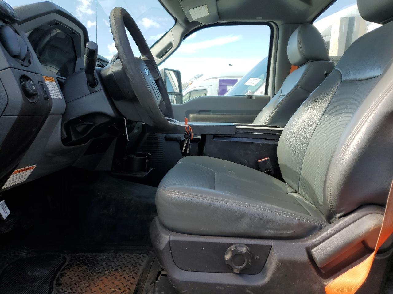 2015 Ford F450 Super Duty - Image 7