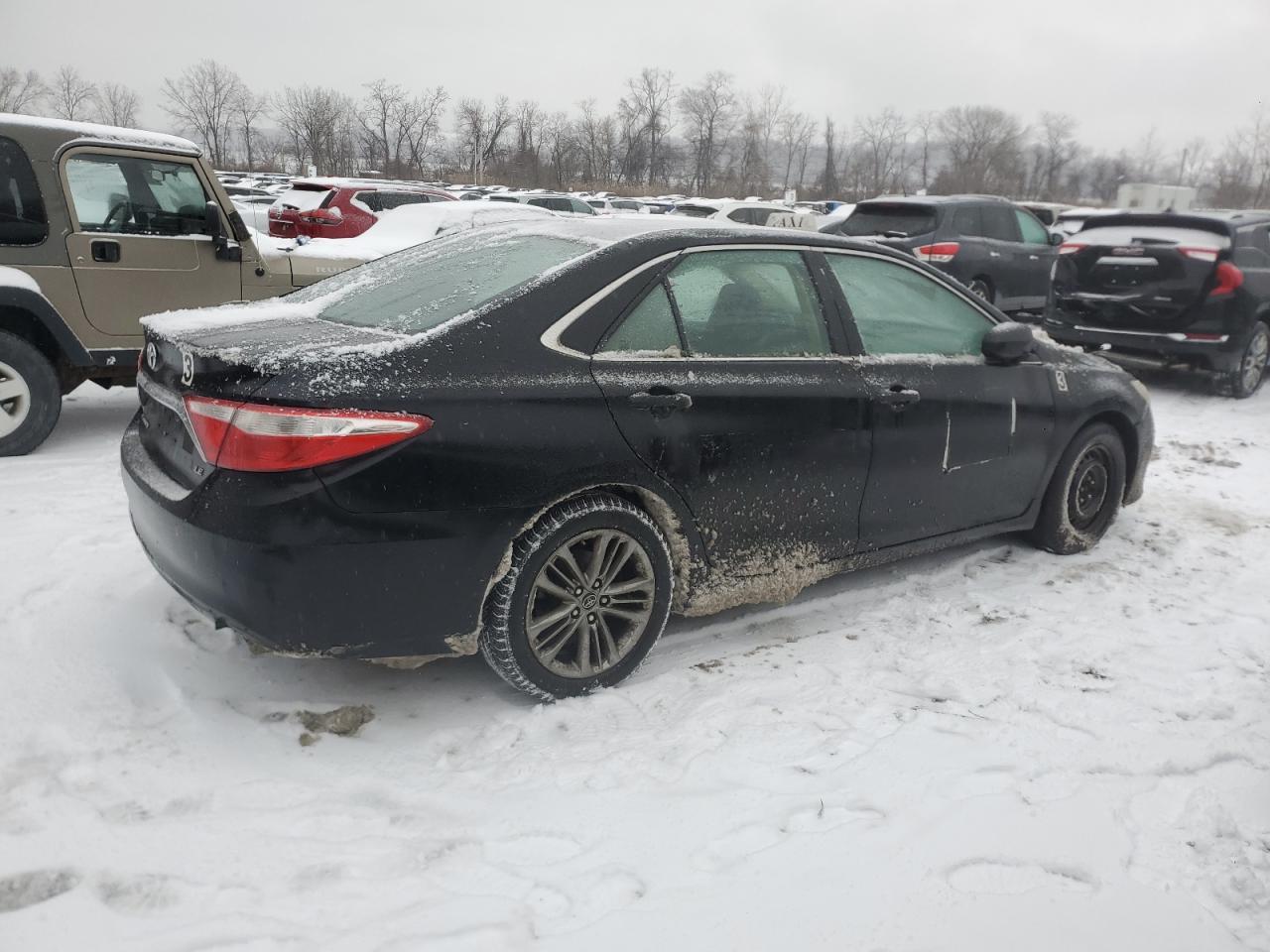 2015 Toyota Camry Le - Image 3